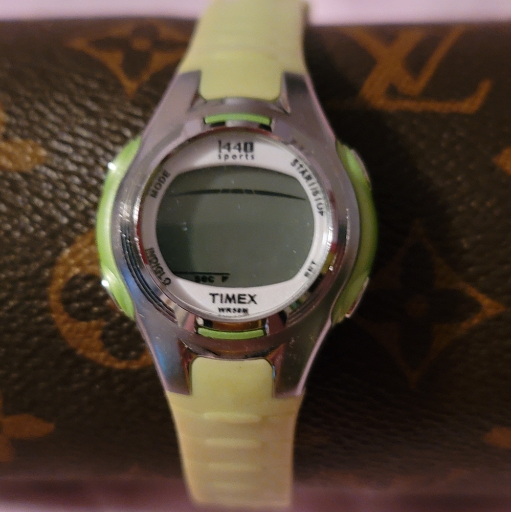 Timex Women's Watch T5K081 Green Rubber Sport 50 M Digital Watch